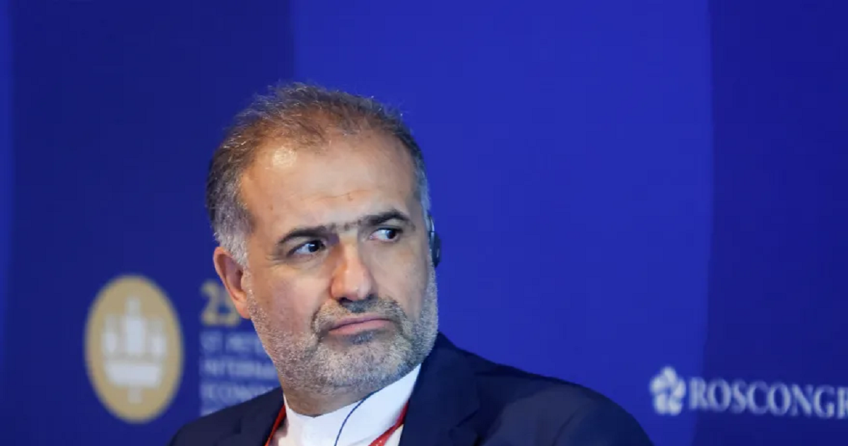 سفير إيران في موسكو : مضيق هرمز سيفتح لكن برسوم عبور